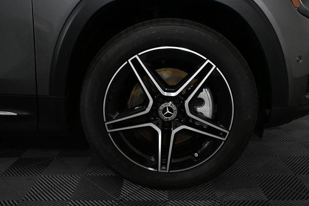 New 2026 Mountain Grey Metallic Mercedes-Benz GLB 250 image 38