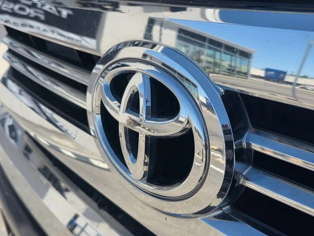 Used 2017 White Toyota 1794 image 10