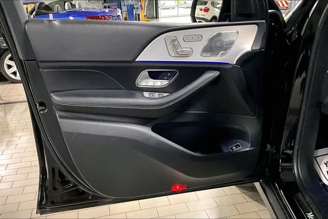 Certified Used 2025 Black Mercedes-Benz GLE 350 image 18