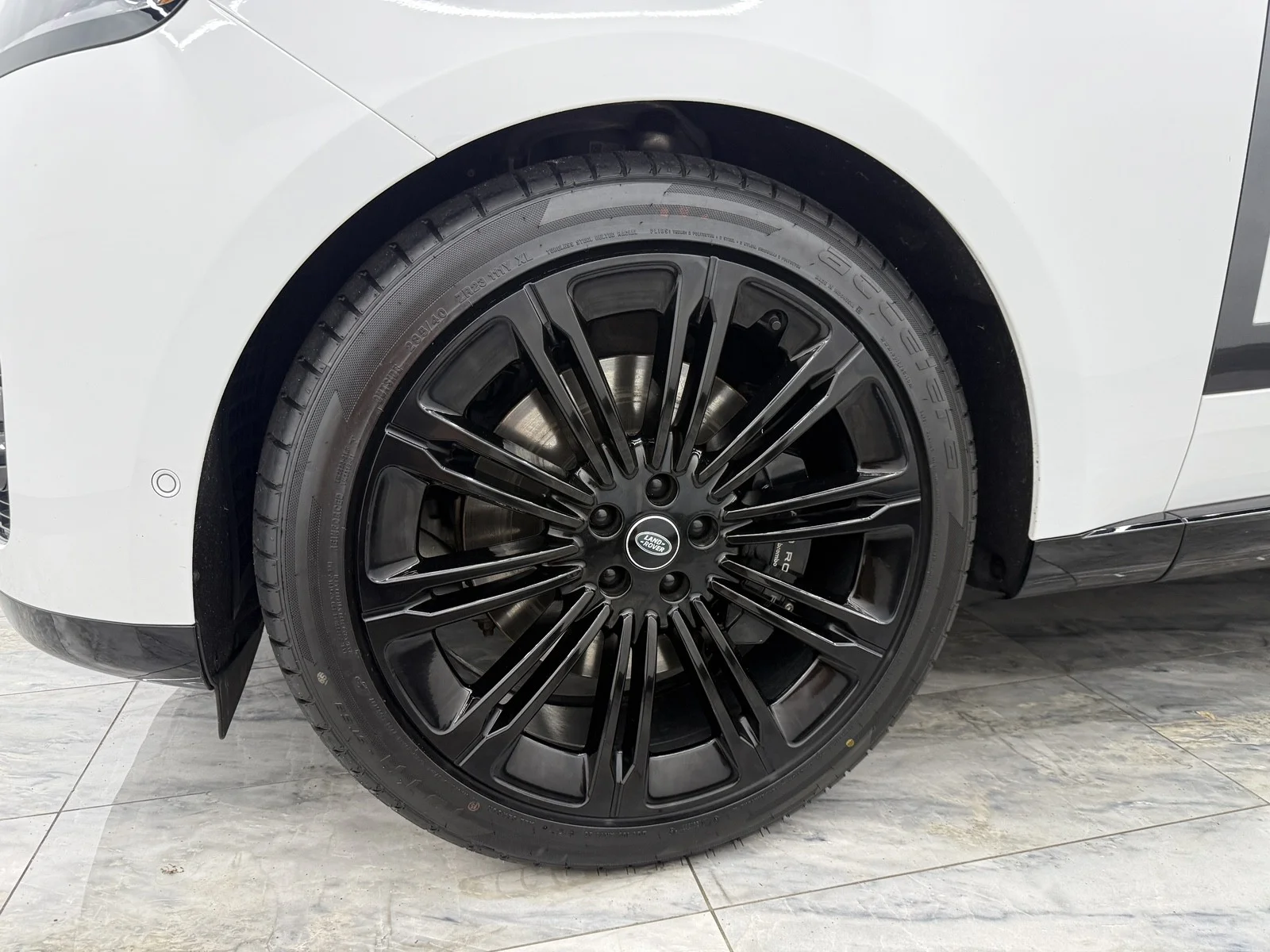 2022 Land Rover New Range Rover SE - Photo 11