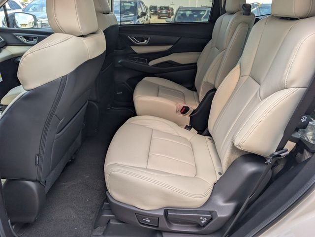 New 2026 CRYSTAL WHITE PEARL Subaru Limited 7-Passenger image 19