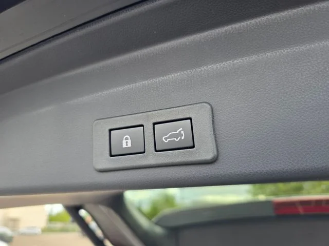 New 2026 CRYSTAL BLACK SILICA Subaru Limited 7-Passenger image 16