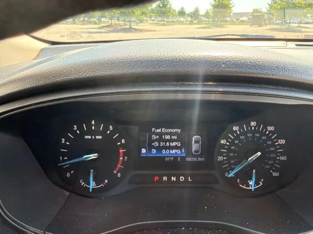 Used 2019 Oxford White Ford S image 7
