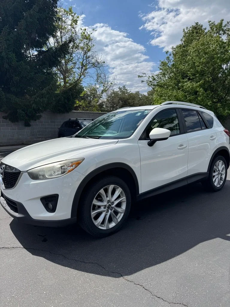 Used 2013 White Mazda Grand Touring image 8