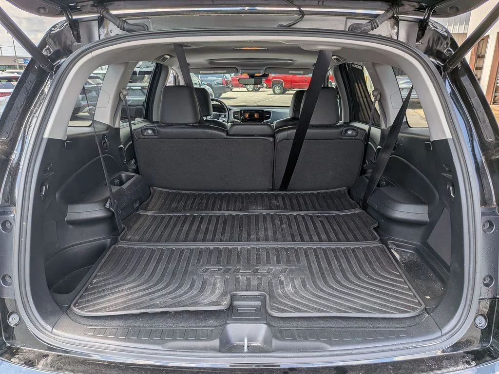 Used 2022 Black Honda EX-L image 21