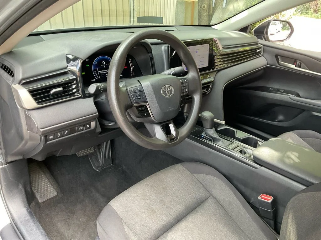 Used 2025 Silver Toyota LE image 22