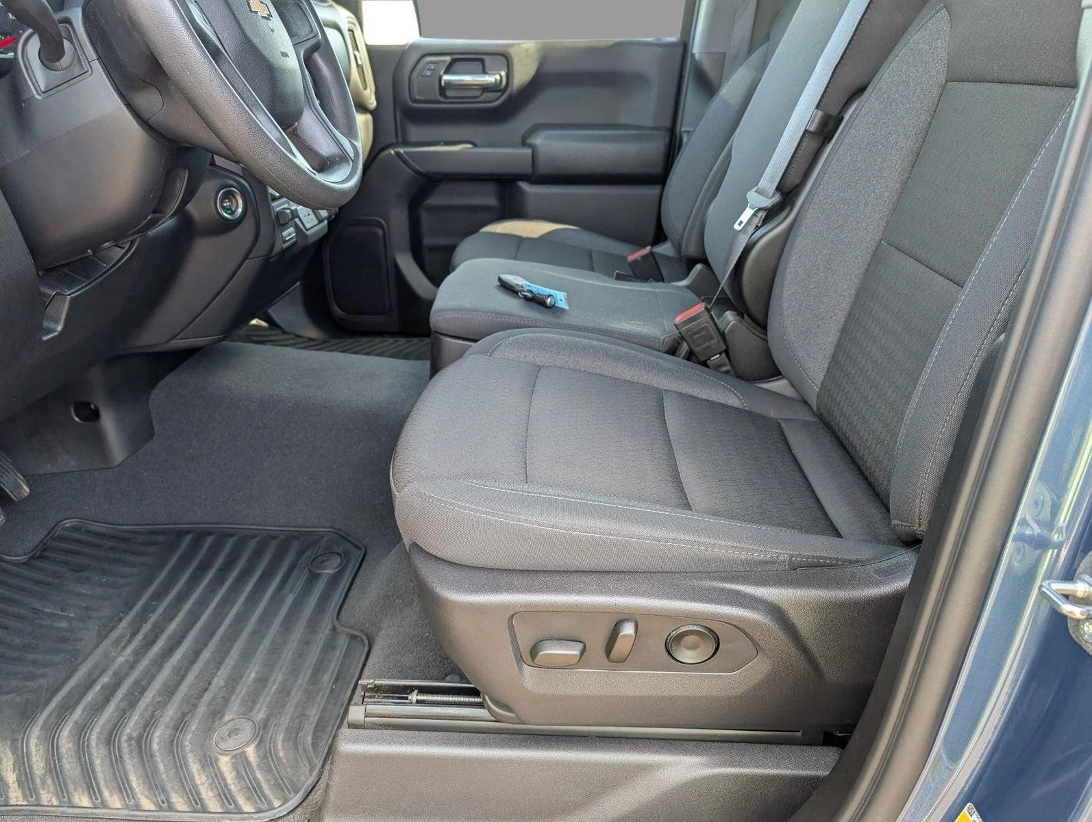 Used 2024 Lakeshore Blue Metallic Chevrolet Custom image 13