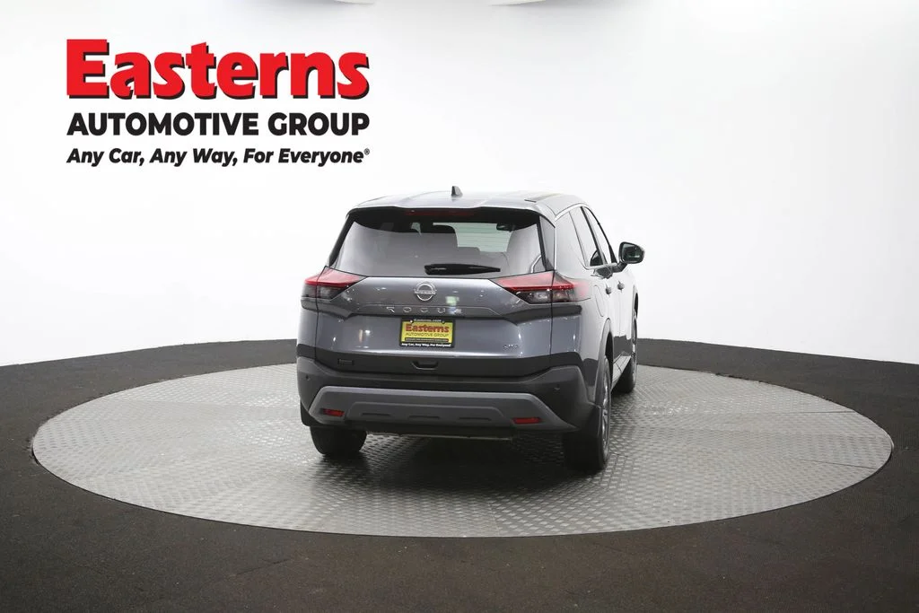 Used 2023 Gray Nissan S image 38