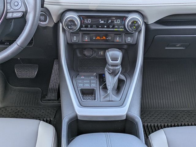 Used 2023 Red Toyota XLE Premium image 18