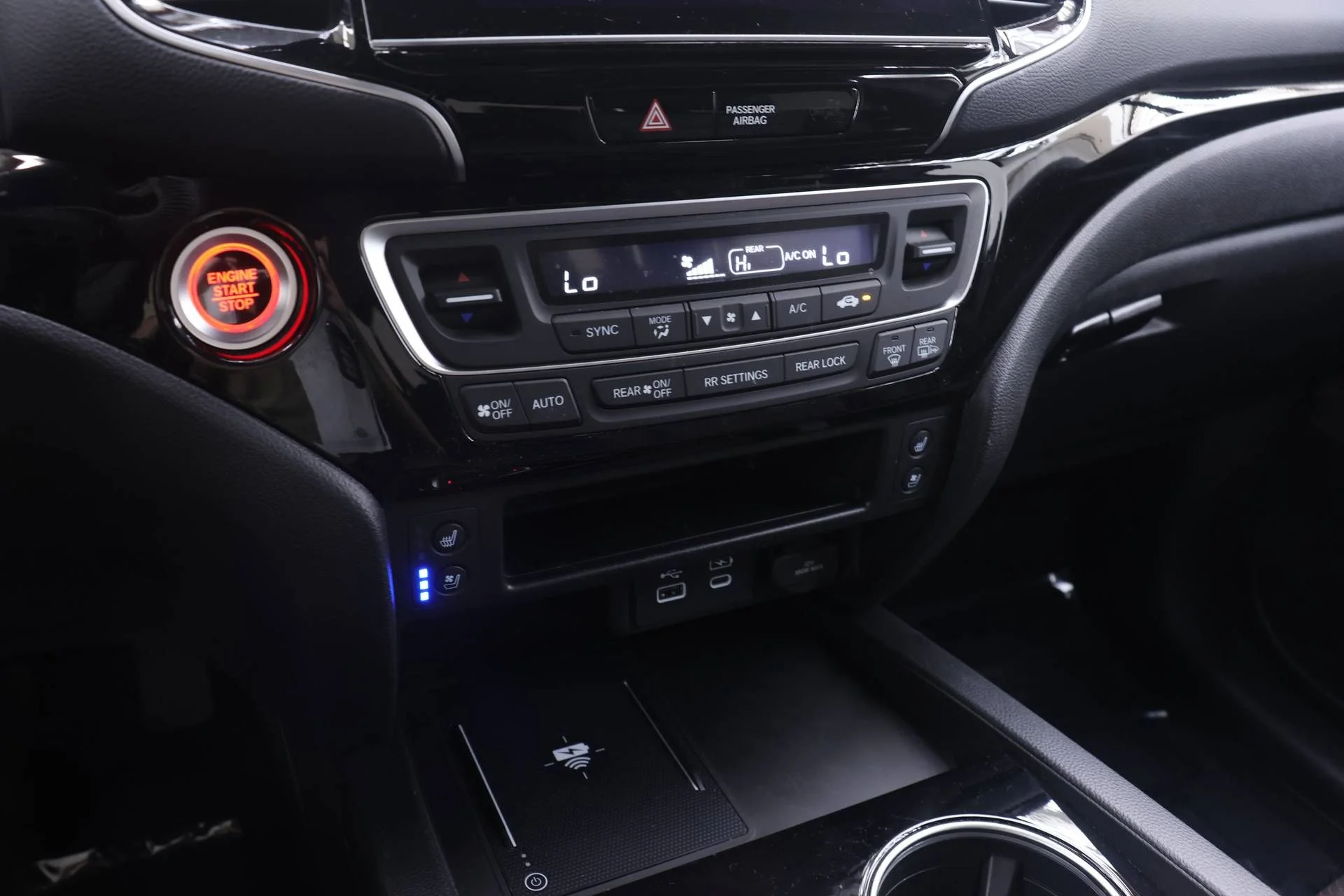 2025 Honda Ridgeline Black Edition - Photo 6