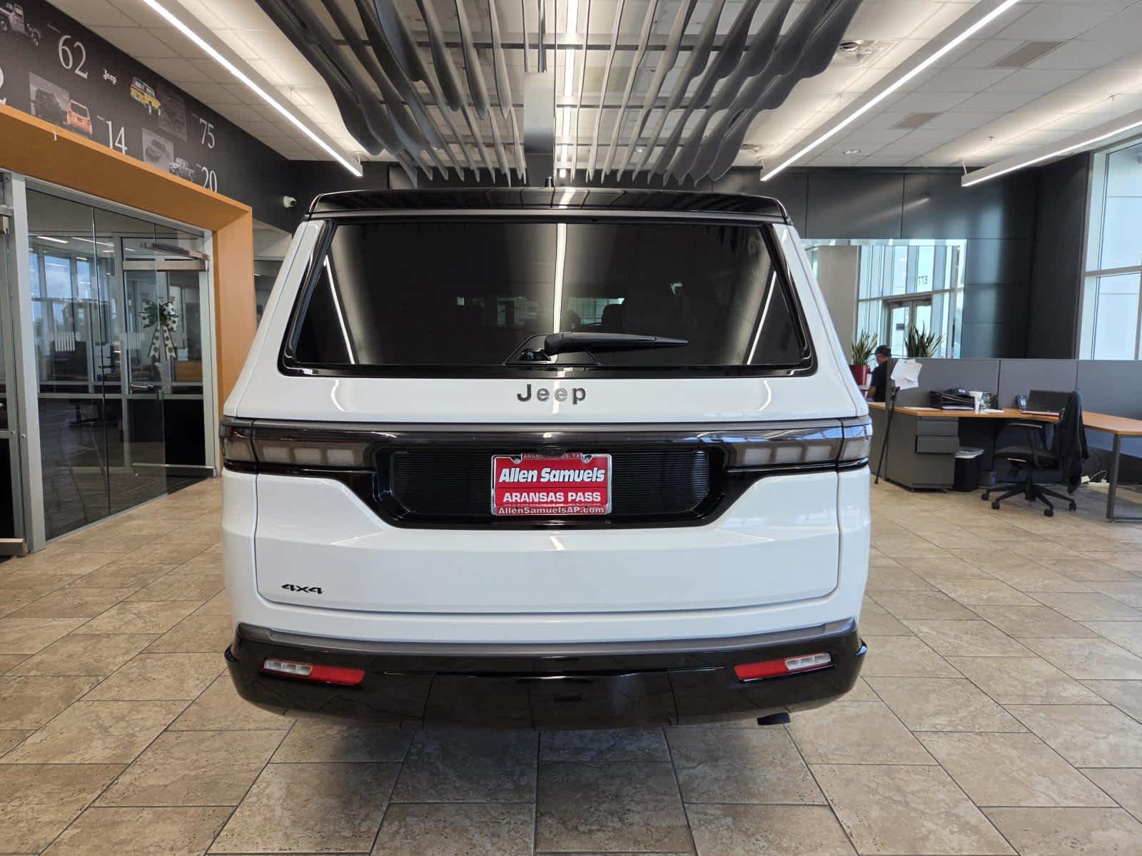 2026 Jeep Grand Wagoneer L Summit Reserve - Photo 4