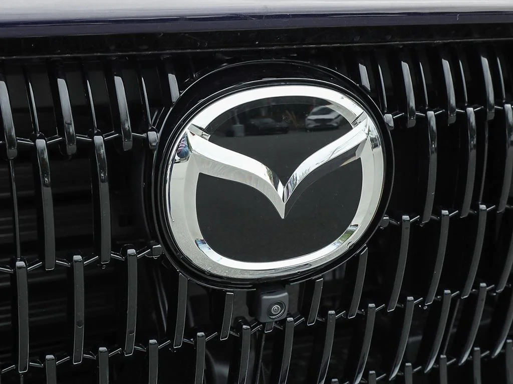 New 2026 Deep Crystal Blue Mica Mazda Signature image 8