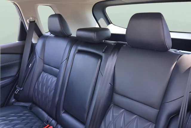 Used 2021 Gray Nissan Platinum image 15