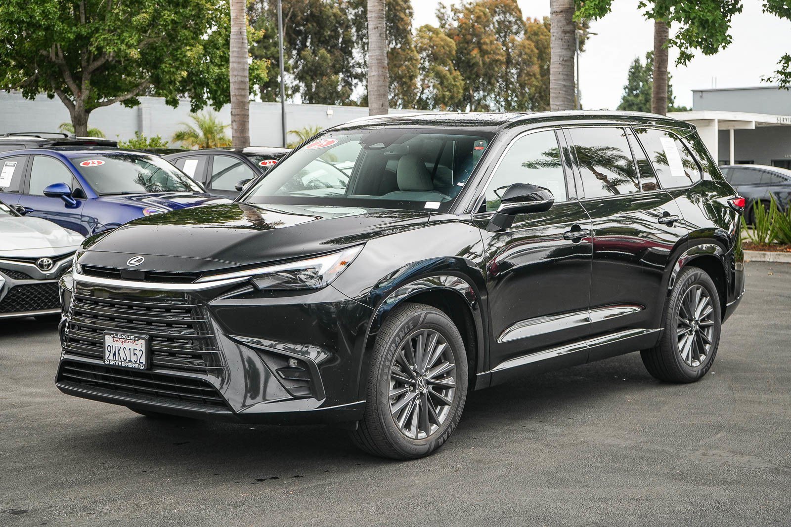 Certified Used 2025 Caviar Lexus 350 image 3