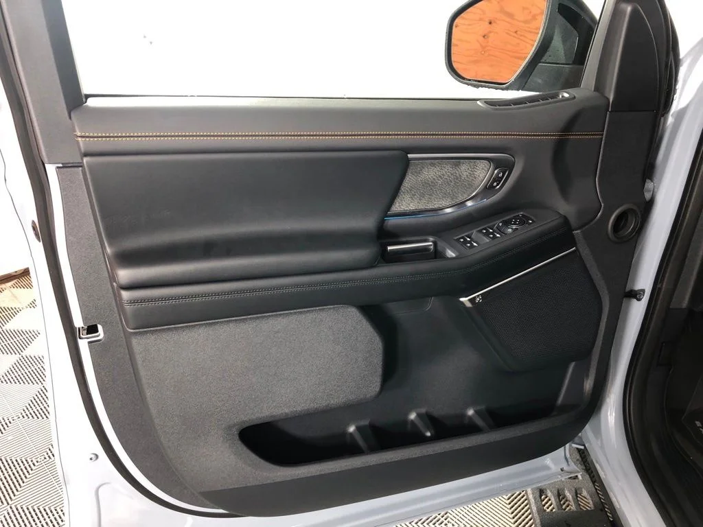 New 2026 Glacier Gray Metallic Tri-Coat Ford Tremor® image 9