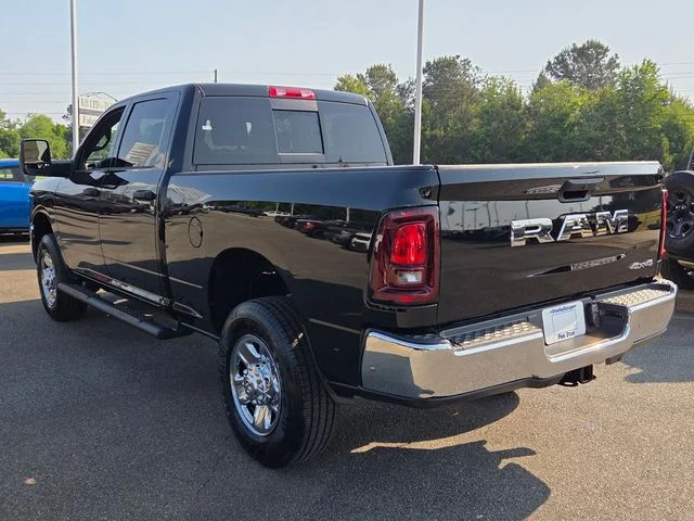 New 2026 Diamond Black Crystal Pearl-Coat Exterior Paint RAM Tradesman image 10