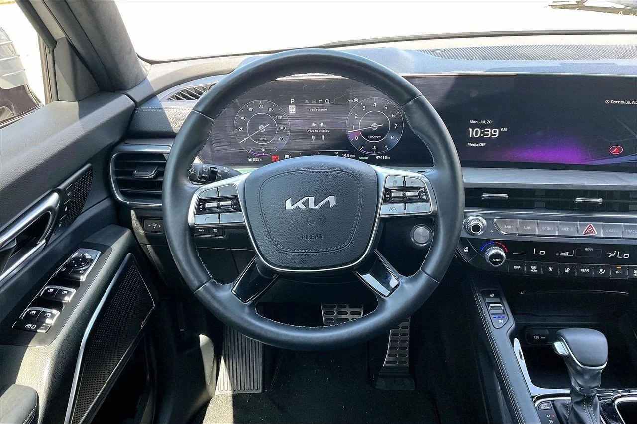 Certified Used 2024 Gray Kia SX-Prestige X-Line image 9