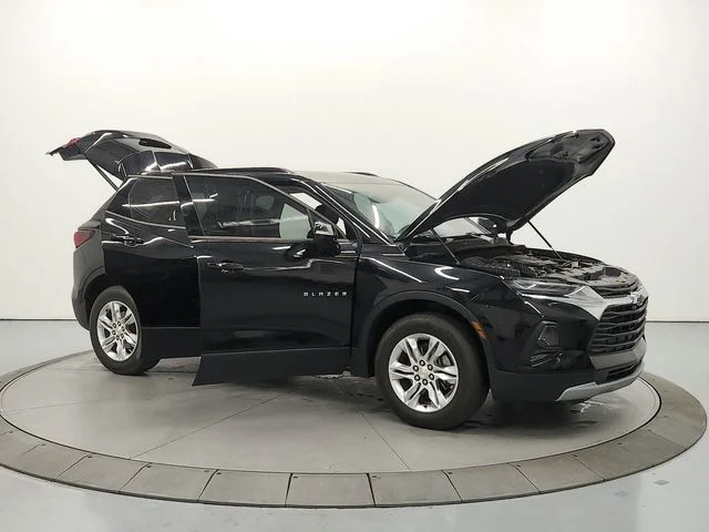 Used 2020 Black Chevrolet LT image 9