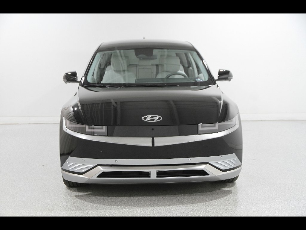 Certified 2023 Hyundai IONIQ 5 Limited with VIN KM8KRDAF8PU186149 for sale in Mentor, OH