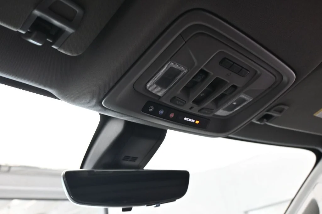 Used 2022 Iridescent Pearl Tricoat Chevrolet LTZ image 27
