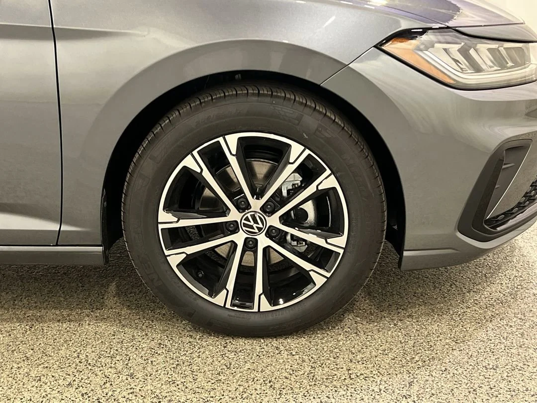 2026 Volkswagen Jetta Sport - Photo 10