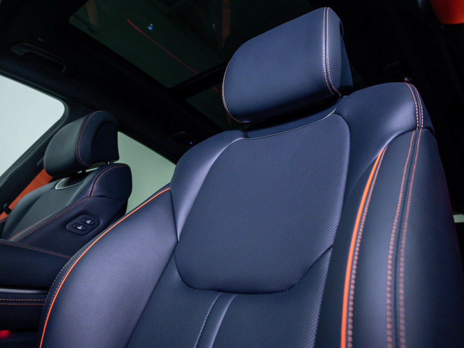 2026 GENESIS GV70 Sport Advanced - Photo 20