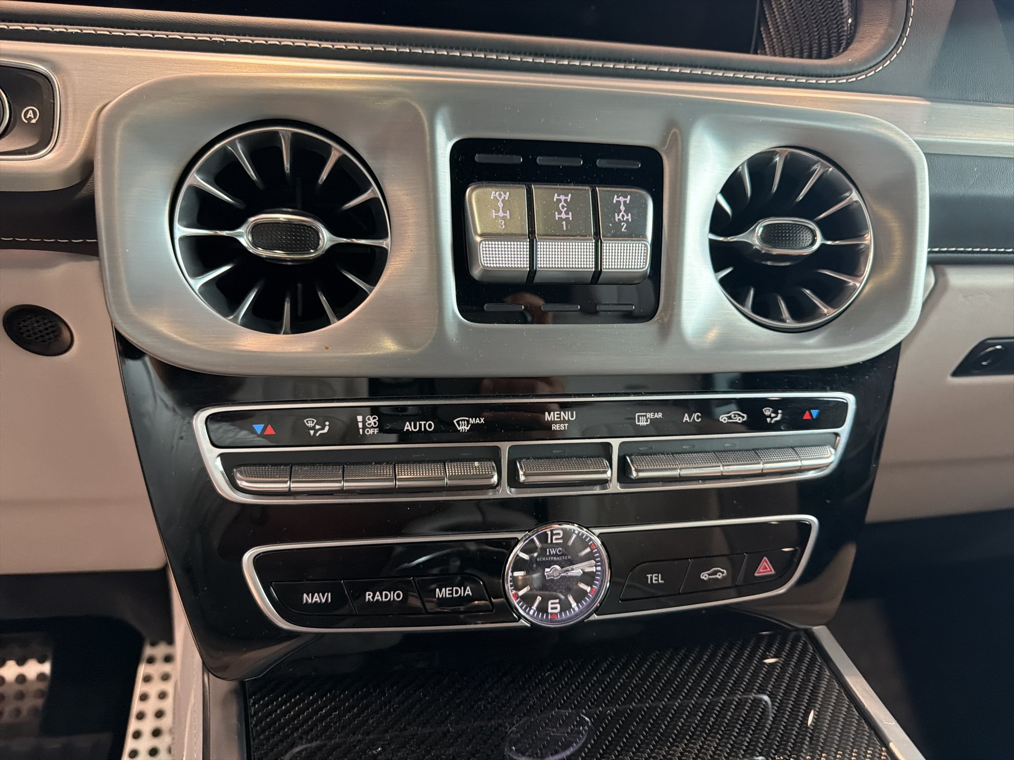 Used 2022 White Mercedes-Benz G63 AMG® image 16