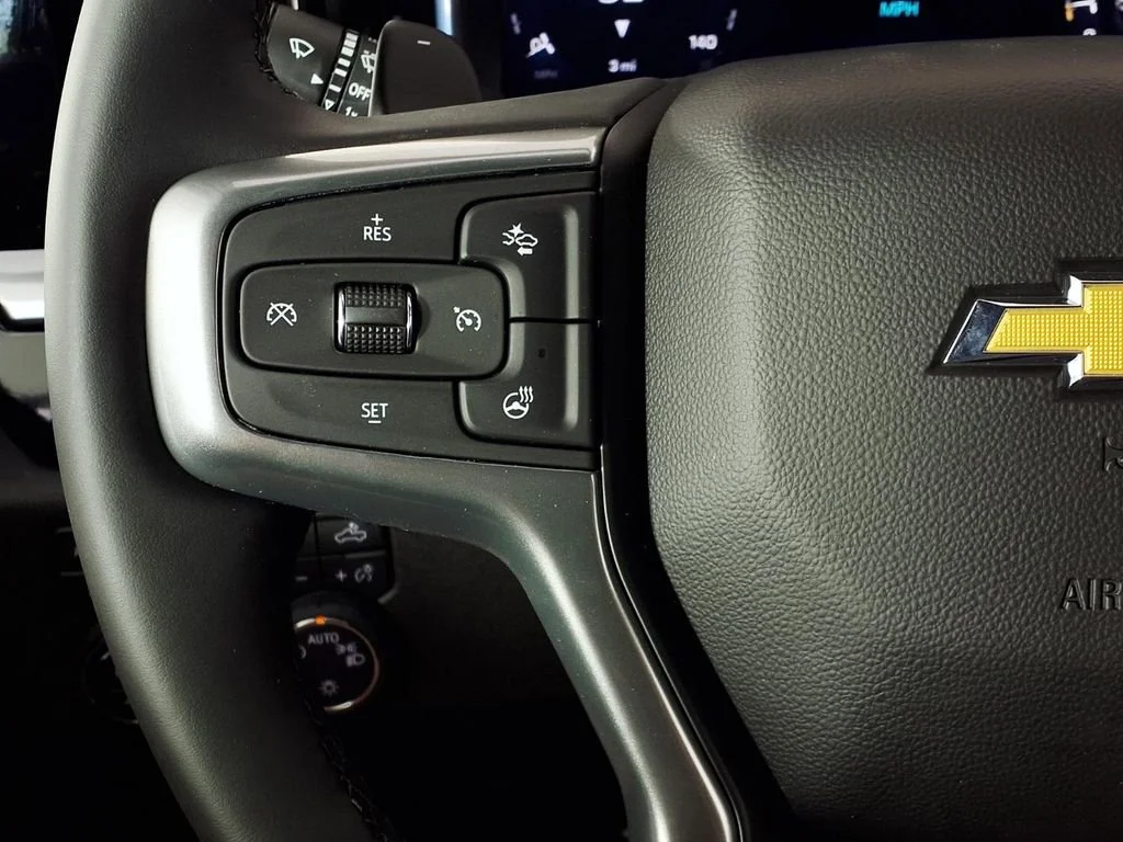 New 2026 Summit White Chevrolet LT image 18