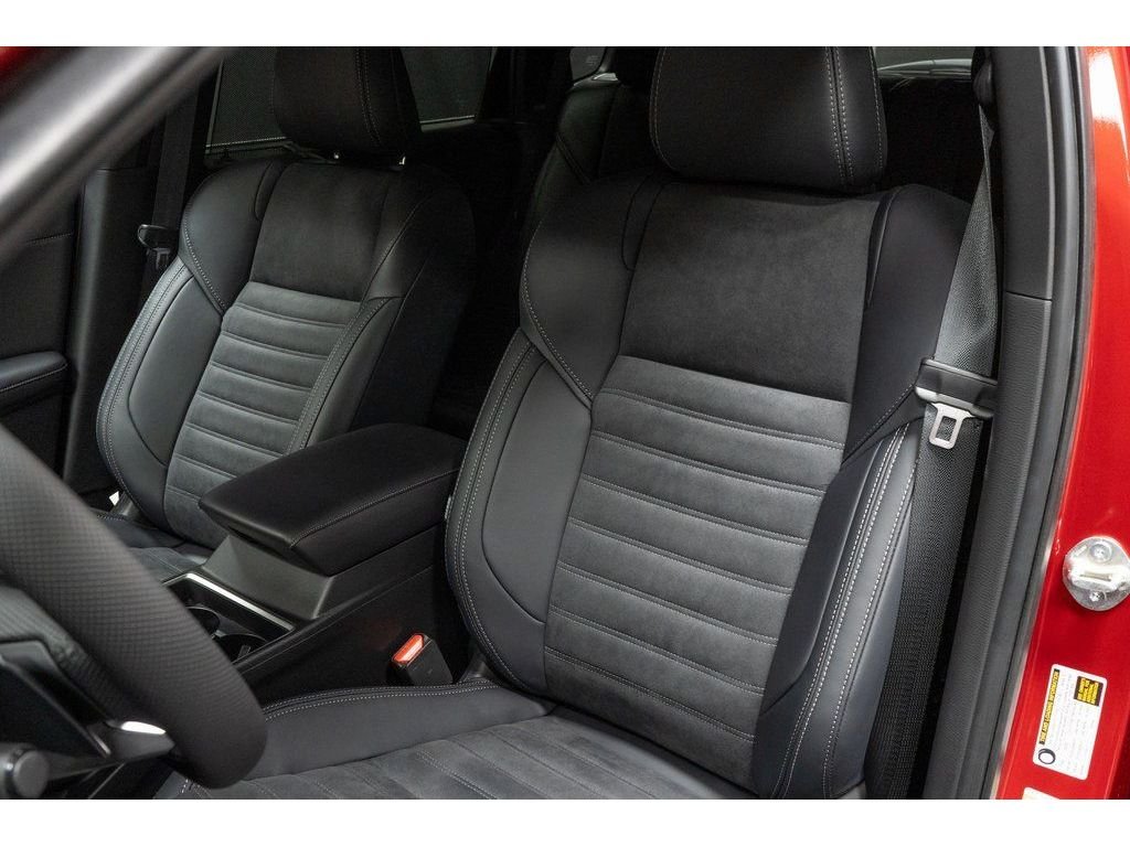 2025 Mitsubishi Outlander Plug-in Hybrid SE - Photo 16