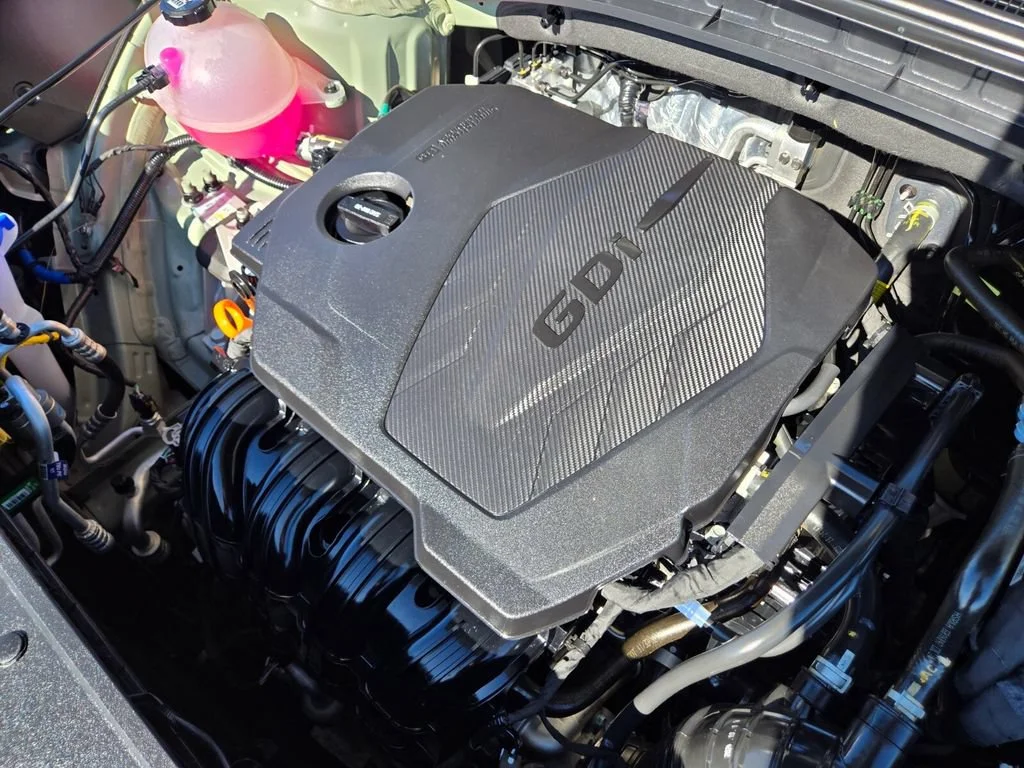 Used 2025 Sage Gray Hyundai SEL image 17