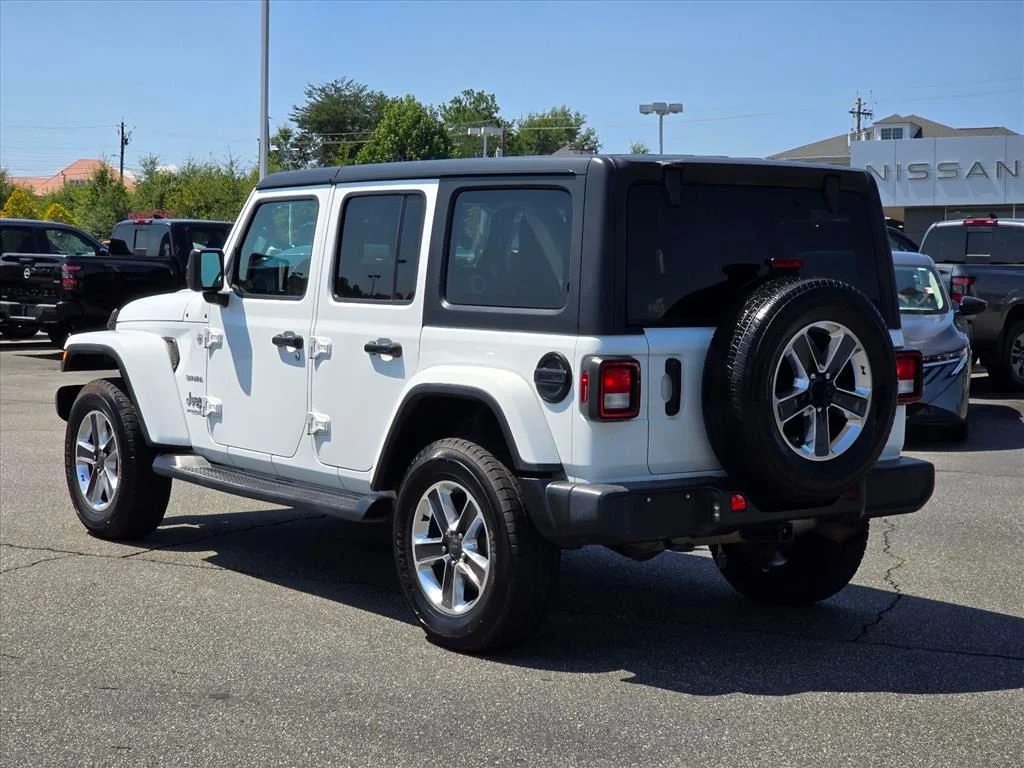Used 2021 White Jeep Unlimited Sahara image 24