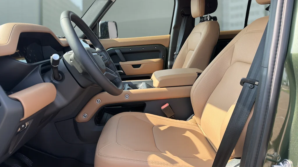 New 2026 Green Land Rover S image 18