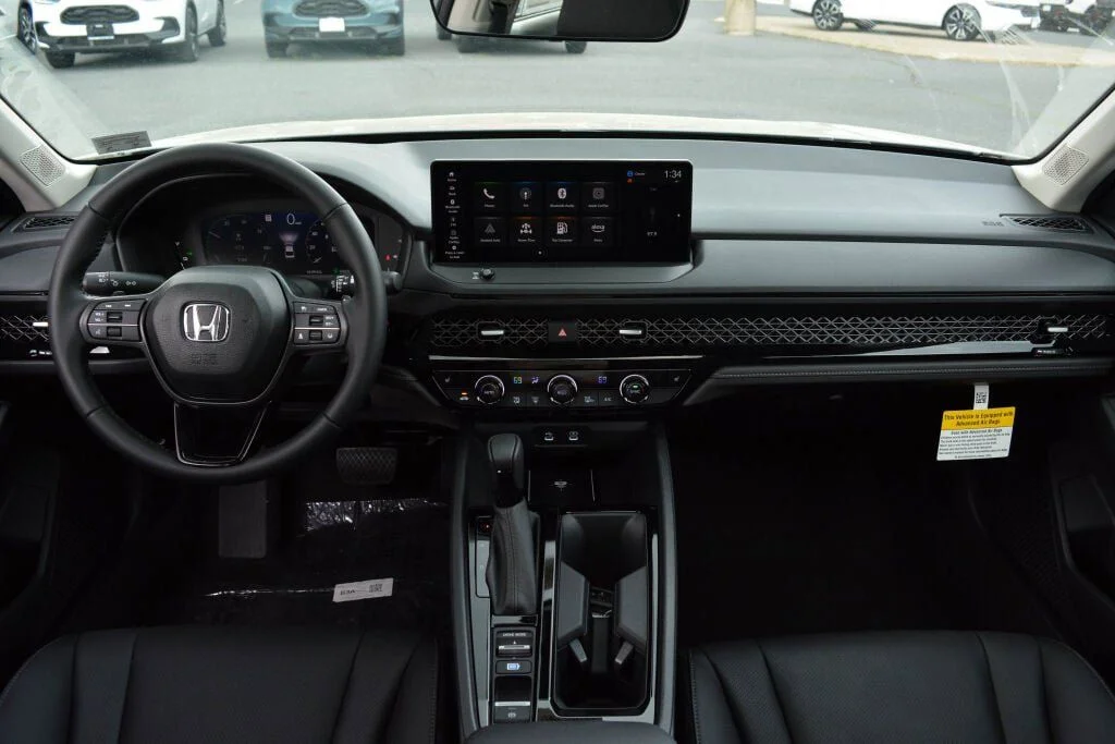 New 2026 Urban Gray Pearl Honda EX-L Hybrid image 13