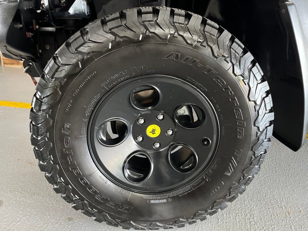Used 2017 Rhino Clearcoat Jeep Unlimited Rubicon image 5
