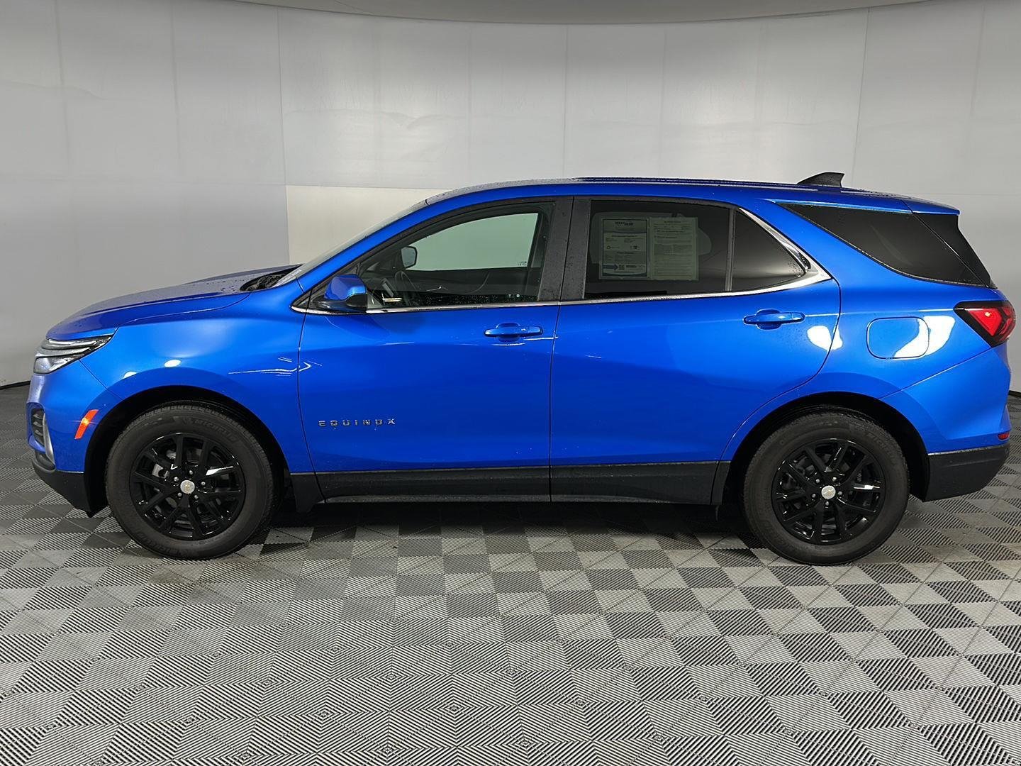 Used 2024 Riptide Blue Chevrolet LT image 4