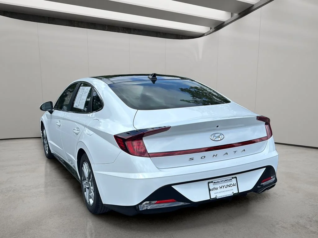 Used 2023 Serenity White Hyundai SEL image 3
