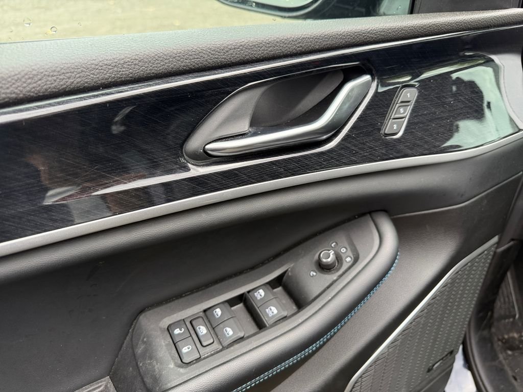 Used 2022 Black Jeep Trailhawk 4xe image 12