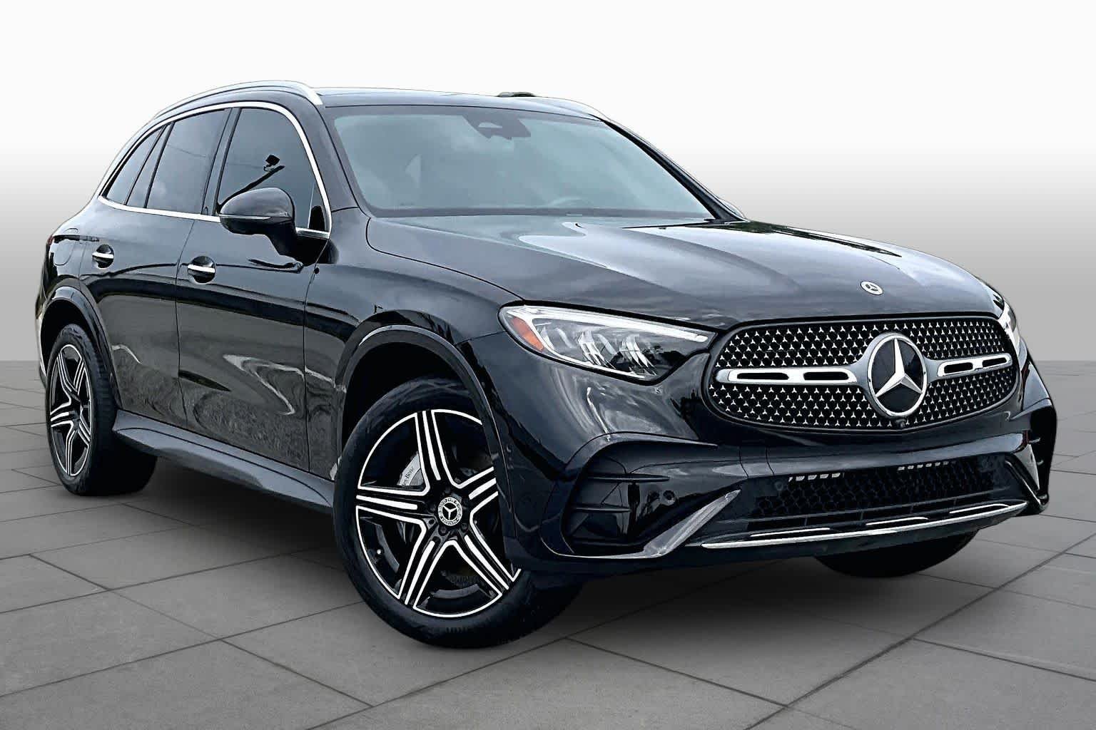 Used 2023 Black Mercedes-Benz GLC 300 image 3