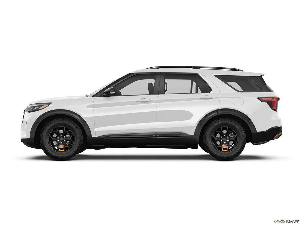 New 2026 Star White Metallic Tri-Coat Ford Tremor® image 2