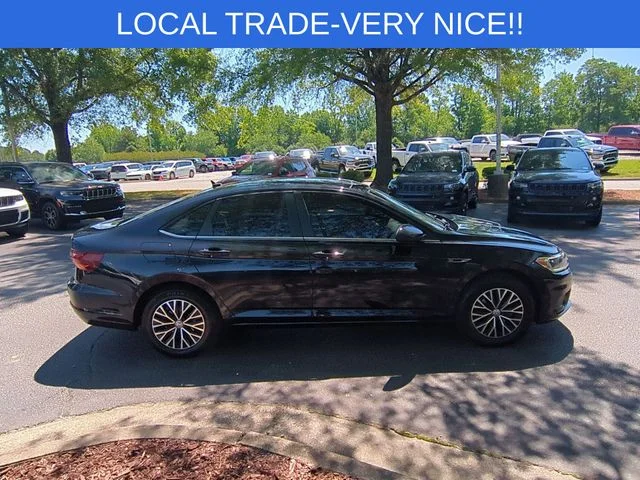 Used 2019 Black Volkswagen SEL image 6