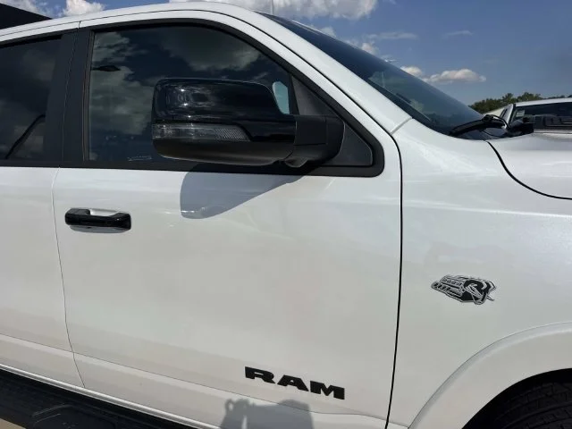 New 2026 Ivory White Tri-Coat Pearl-Coat Exterior Paint RAM Laramie image 25