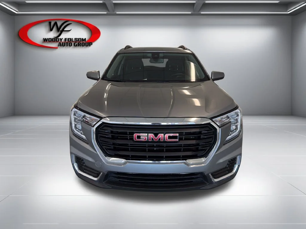 Used 2023 Silver GMC SLE image 2