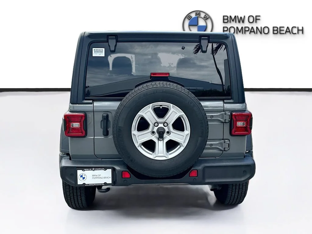 Used 2022 Sting-Gray Clearcoat Jeep Sport S image 6
