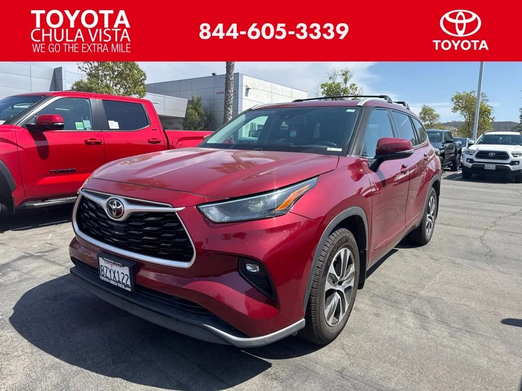 Used 2022 Red Toyota XLE image 1