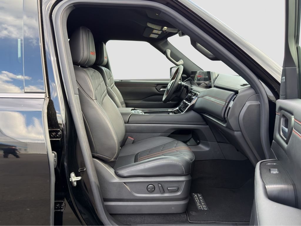 Used 2026 Black Nissan PRO-4X image 18