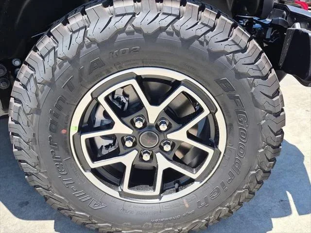 New 2026 Black Clearcoat Jeep Rubicon image 13