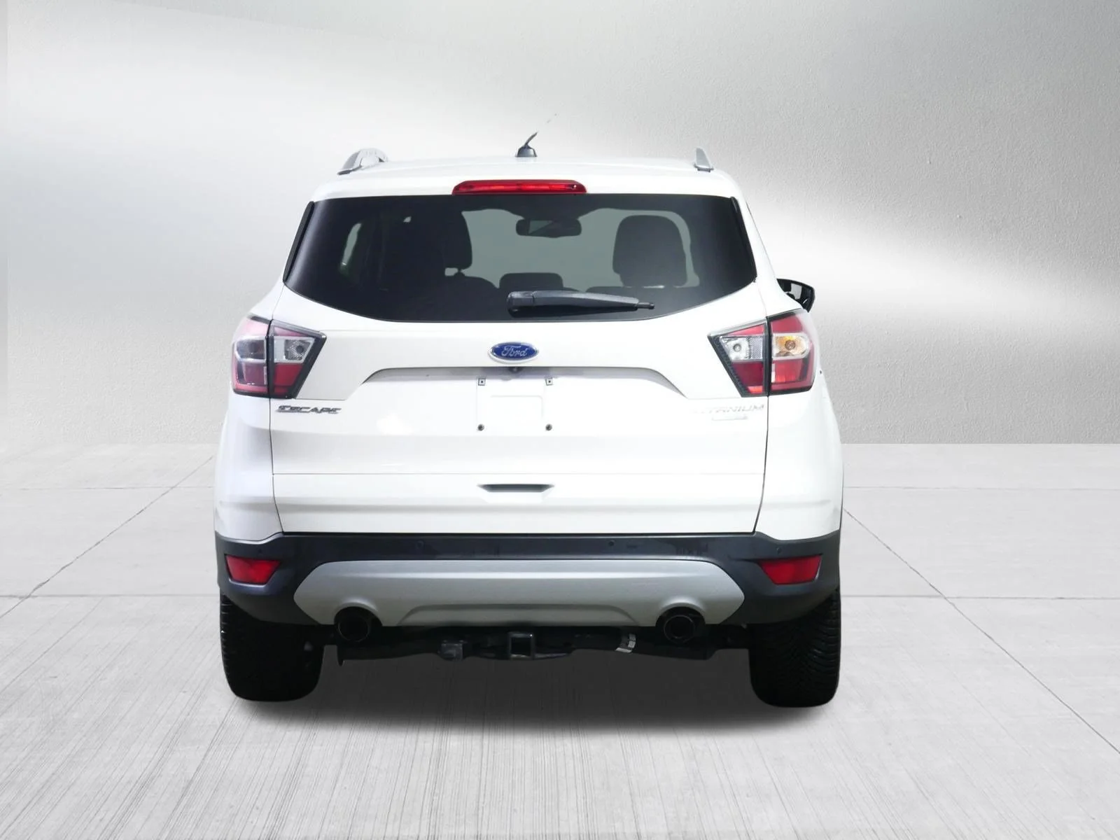 Used 2017 White Platinum Metallic Tri-Coat Ford Titanium image 6