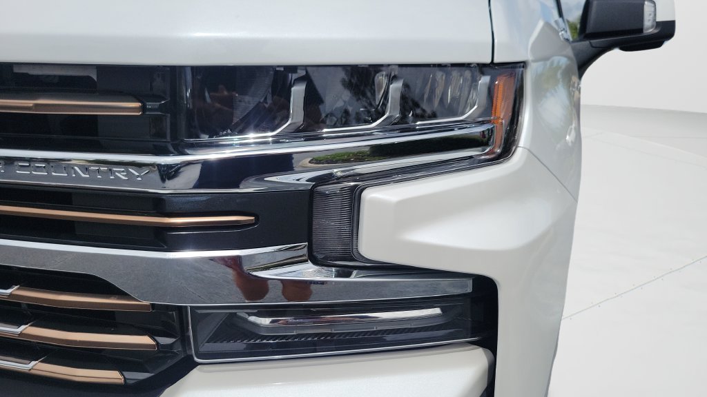 Used 2020 Beige Chevrolet High Country image 24