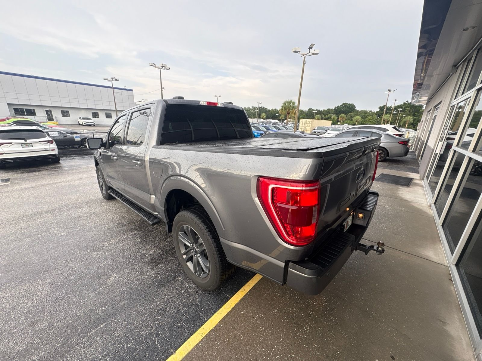 Used 2023 Gray Ford XLT image 4