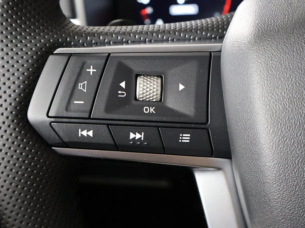 2025 Mitsubishi Outlander SE - Photo 46